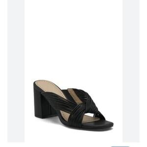 Adrienne Vittadini Annalee Strappy Dress Sandals Size 9